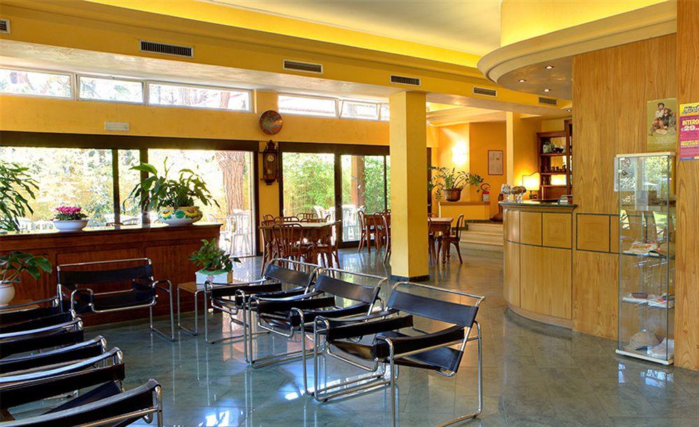 Hotel Columbia Marina Romea Luaran gambar