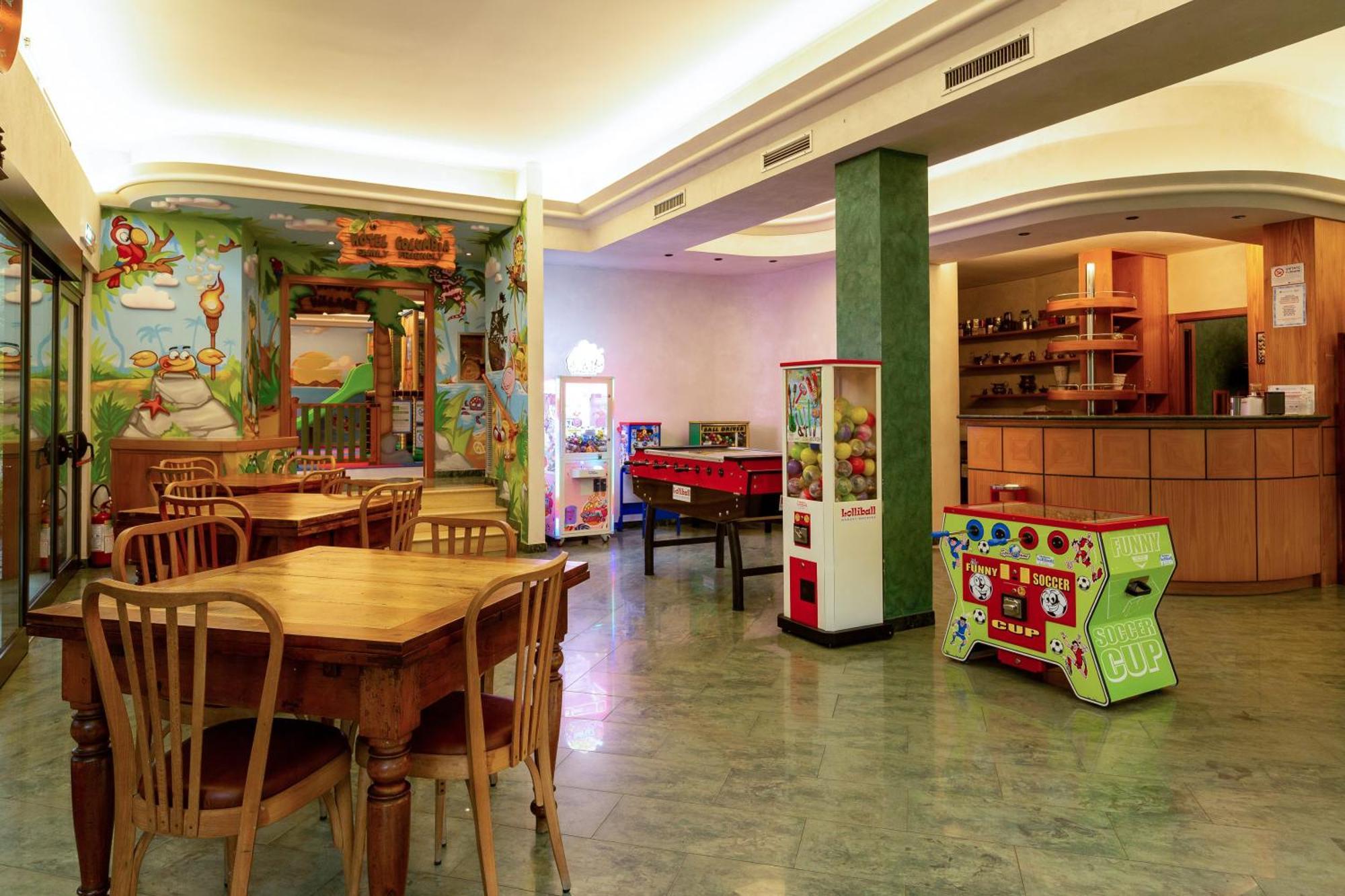 Hotel Columbia Marina Romea Luaran gambar