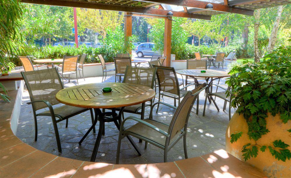 Hotel Columbia Marina Romea Luaran gambar