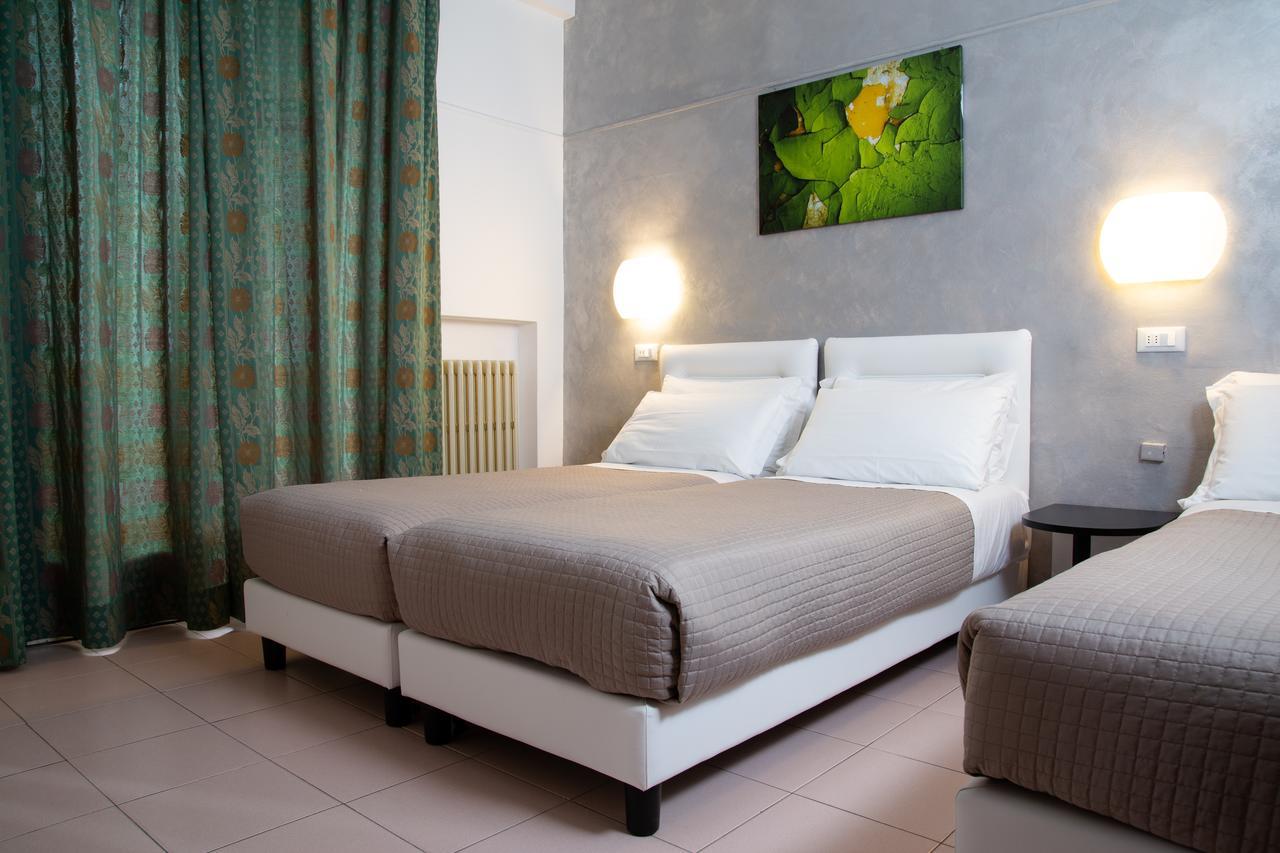 Hotel Columbia Marina Romea Luaran gambar